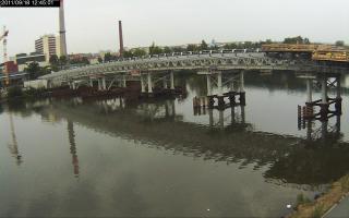 124501_555124505.jpg