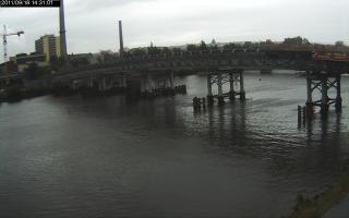 143101_940494625.jpg
