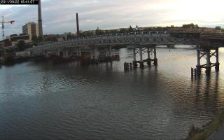 184101_990021682.jpg