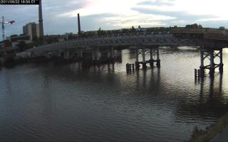 185601_475618150.jpg