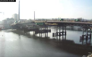 104501_978621002.jpg