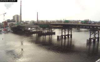 123401_830681106.jpg