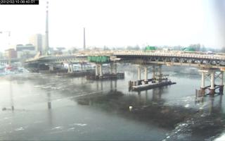 084001_630957027.jpg