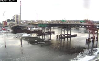 132701_880228855.jpg