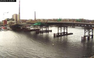 120501_981836647.jpg