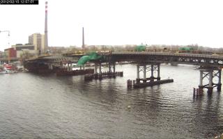 125701_909826089.jpg