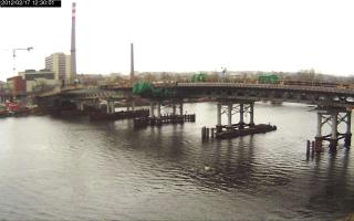 123001_434876443.jpg