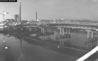 062502_206340445.jpg
