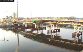 064501_910344631.jpg