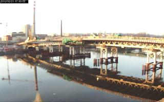 073002_377575083.jpg