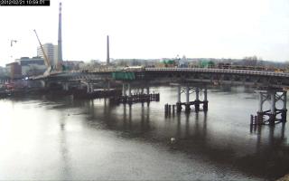105901_889423006.jpg