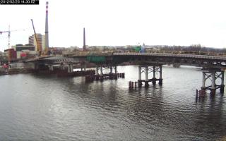 143002_027804916.jpg