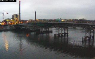 174701_977736061.jpg