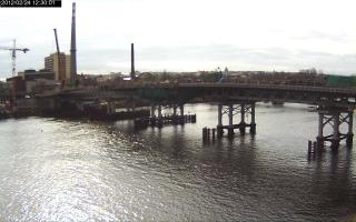 123001_880205382.jpg