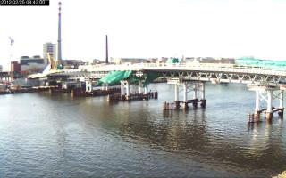 084300_783244350.jpg