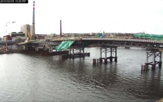 102502_929545504.jpg