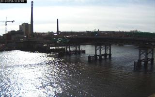 122701_995656995.jpg