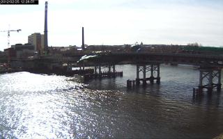 122801_221939346.jpg