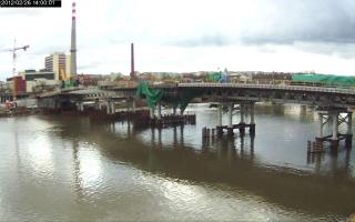 140001_957256807.jpg