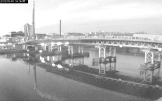 060601_077395209.jpg