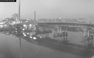 060301_940303645.jpg