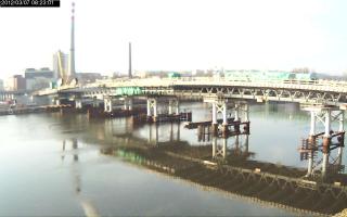 082301_906354425.jpg