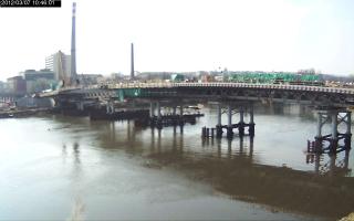 104601_880869284.jpg