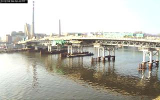 084301_909372350.jpg