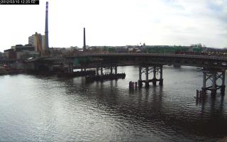 122502_380125094.jpg