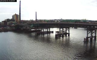 142501_537947095.jpg