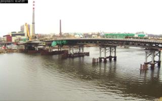 104701_863611426.jpg