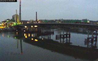 060501_628239995.jpg