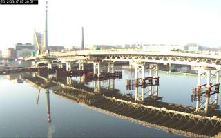 073001_475422714.jpg