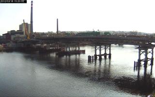 152002_000175096.jpg
