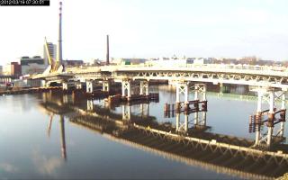 073001_757822575.jpg