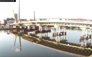 074002_031815760.jpg