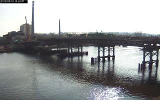 142401_594083076.jpg