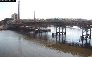 142701_973103315.jpg