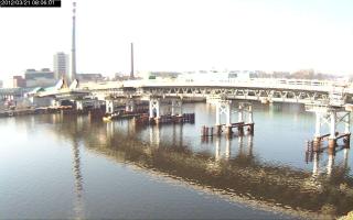080601_876218896.jpg