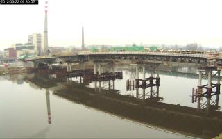 063002_098752950.jpg