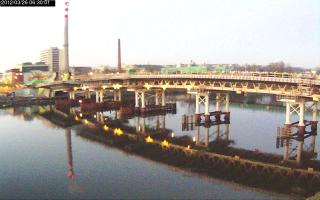 063001_459419807.jpg