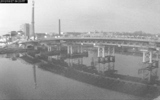 062301_604460801.jpg