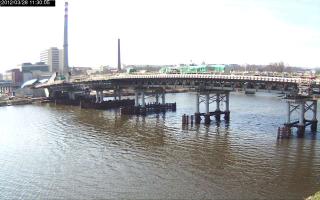 113005_126084087.jpg