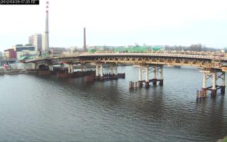 072502_221717256.jpg