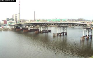 082501_129843945.jpg