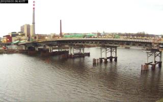064301_915551008.jpg