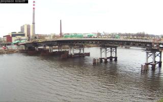 105301_840043875.jpg