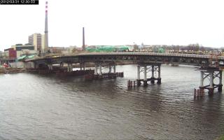 123003_933639130.jpg