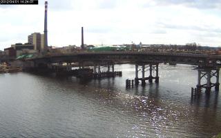 142401_456335898.jpg