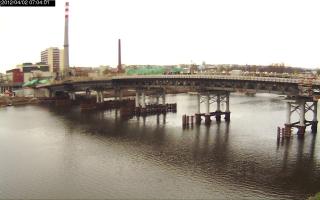 070401_318381568.jpg